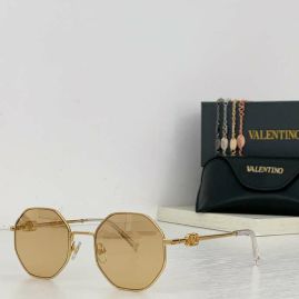 Picture of Valentino Sunglasses _SKUfw55595860fw